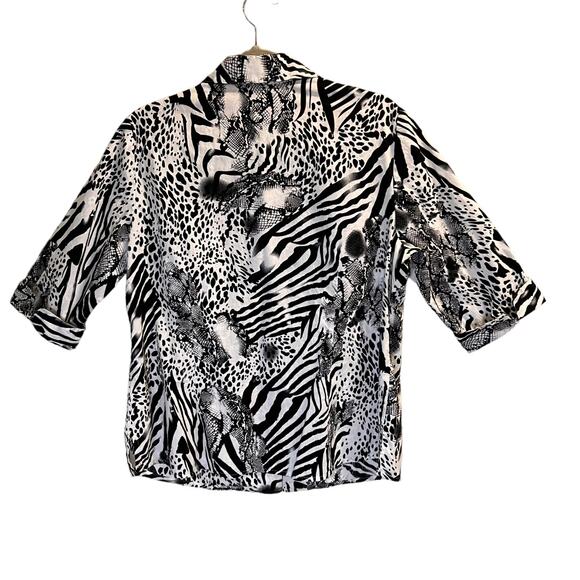 Kim Rogers Women's Button Down Shirt Size Medium Zebra Leopard Print Black White - Picture 6 of 10